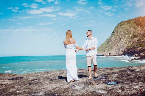 Ensaio Pré Wedding na Praia de Itacoatiara'