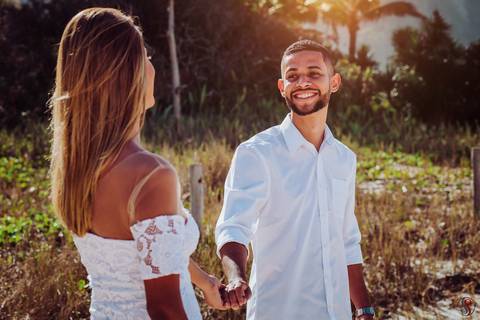 Ensaio Pré Wedding na Praia de Itacoatiara'