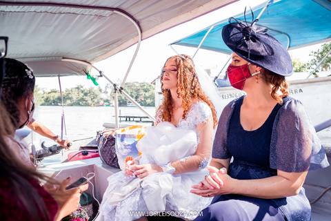 Travessia de Barco Ilha da Gigóia'