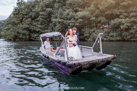 #weddingreinounido #pocketwedding #elopementrj #elopementwedding #casamentogringo #ilhadegigoia #lagoadegigoia #casamentonabarradatijuca #restaurantelaguna'