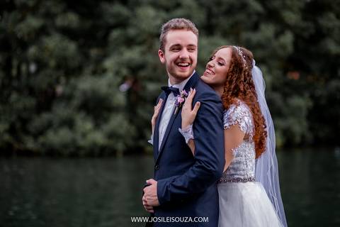 #weddingreinounido #pocketwedding #elopementrj #elopementwedding #casamentogringo #ilhadegigoia #lagoadegigoia #casamentonabarradatijuca #restaurantelaguna'