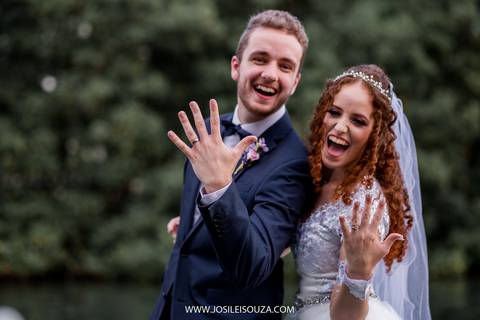 #weddingreinounido #pocketwedding #elopementrj #elopementwedding #casamentogringo #ilhadegigoia #lagoadegigoia #casamentonabarradatijuca #restaurantelaguna'