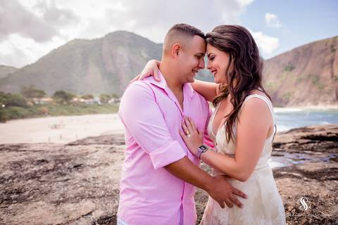 Ensaio de Casal na Itacoatiara em Niterói'