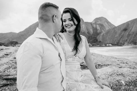 Ensaio de Casal na Itacoatiara em Niterói'