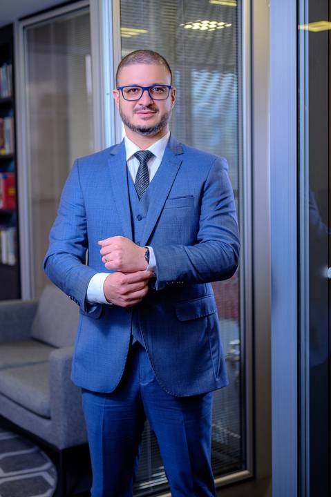 retrato-corporativo-em-grupo-otavio-maciel-'