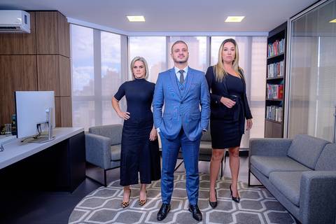 retrato-corporativo-em-grupo-otavio-maciel-'