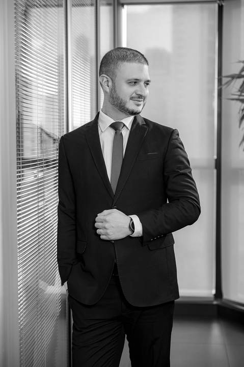 retrato-corporativo-em-grupo-otavio-maciel-'