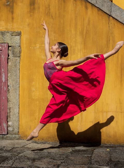 Mariuca Iordache for Porto Photo Fest & Ballet Rosa'