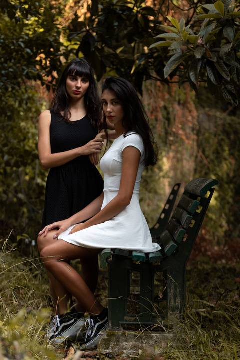 Maria do Mar & Inês Filipa at Jardim Botânico da Universidade de Coimbra'
