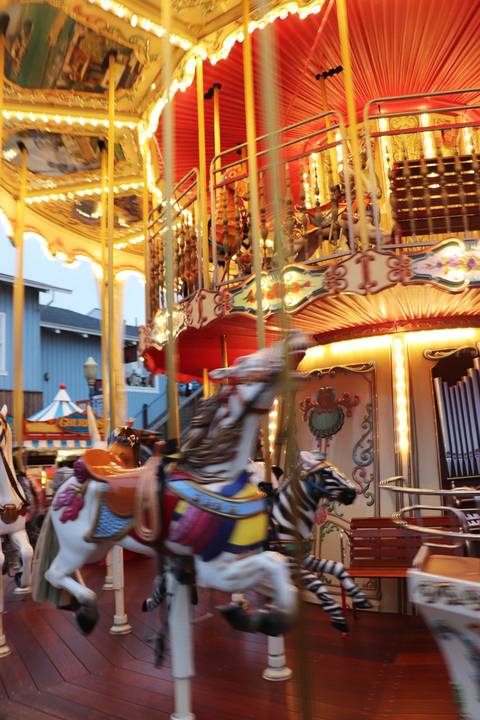 carrossel colorido em San Francisco'