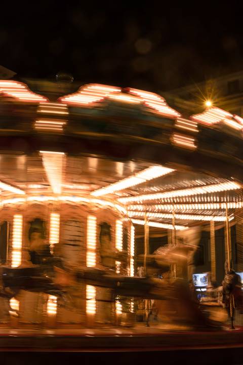 Carrossel a noite em Florença na Itália'