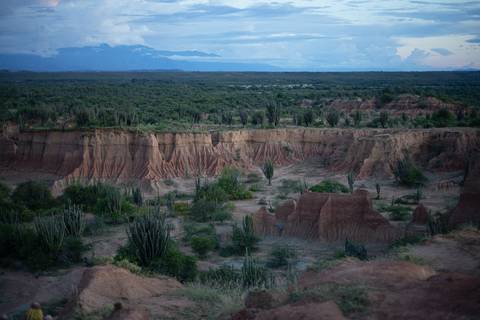 Deserto de Tatacoa ao entardecer'