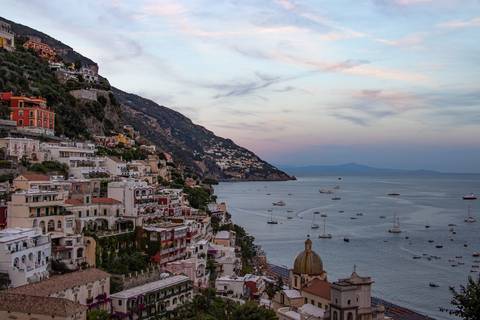 Paisagem em Positano na Itália no entardecer'