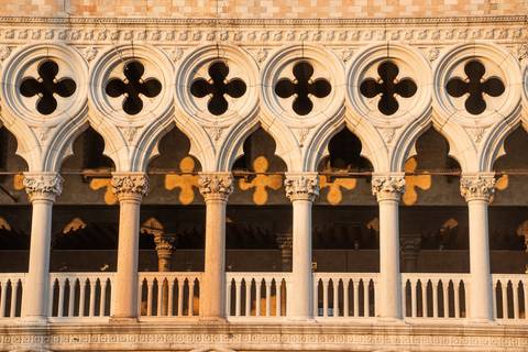 Detalhe do palácio Ducal em Veneza na Itália '