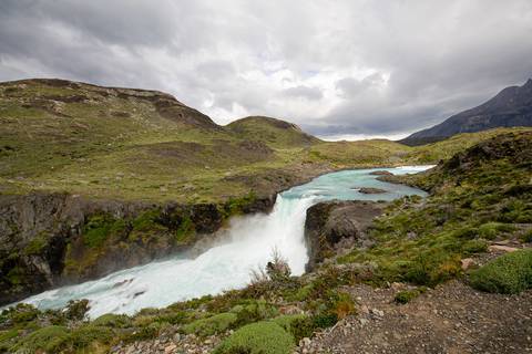  
cachoeira no Parque Nacional Torres del Paine '
