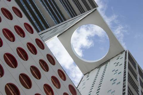 Edifício moderno em Downtown Miami'