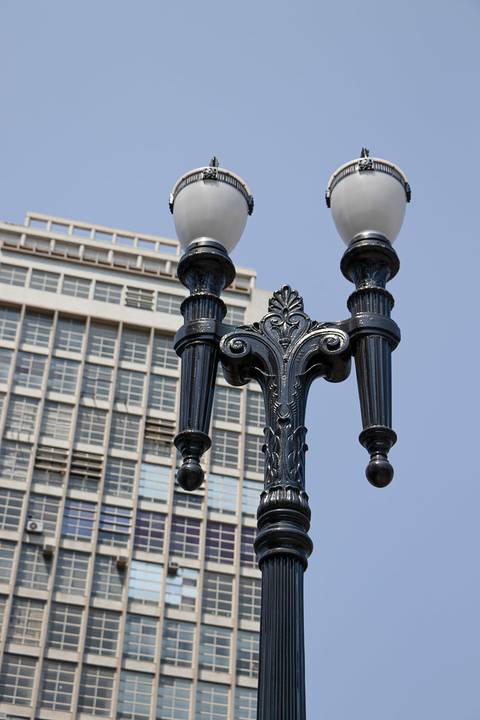 Luminária antiga em São Paulo'