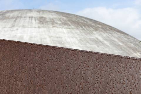  Oca com escultura do Amilcar de Castro'