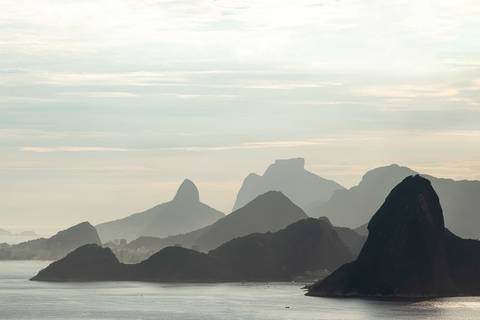 Morros do Rio de Janeiro vistos de Niterói'