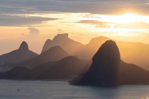 Morros visto do Parque da Cidade em Niterói'