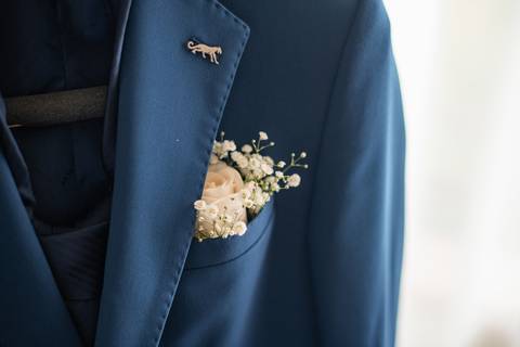 flor de lapela do noivo - Fotografia de casamento no Porto'