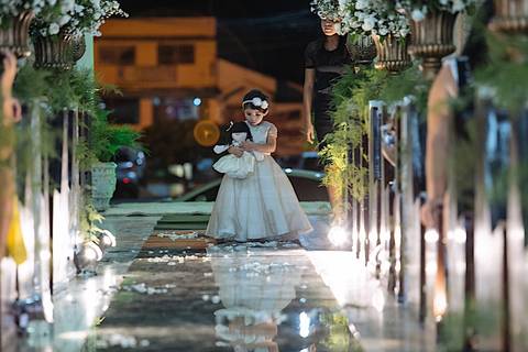 making off da noiva, noiva se arrumando, no quarto com as mães, no quarto com as irmãs , fotos do making of, fotos lindas de casamento noiva entrando no altar, festa de casamento, samara e ramon, santa cruz do capibaribe, caruaru'