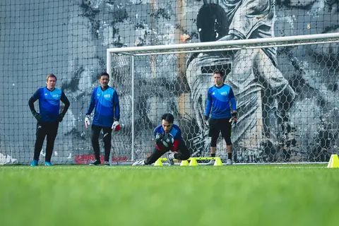 Foto treinamento de goleio de futebol da Academia do Goleiro na BR Arena Laguna'