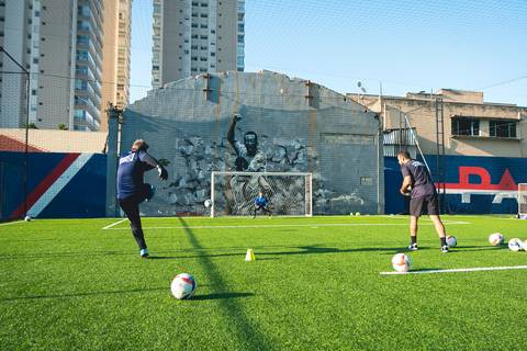 Foto treinamento de goleio de futebol da Academia do Goleiro na BR Arena Laguna'