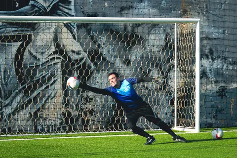 Foto treinamento de goleio de futebol da Academia do Goleiro na BR Arena Laguna'