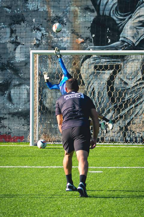 Foto treinamento de goleio de futebol da Academia do Goleiro na BR Arena Laguna'
