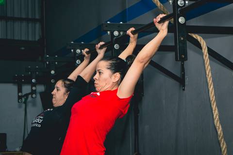 Aula técnica de Butterfly Pull Up de Crossfit no CF Tutóia.'
