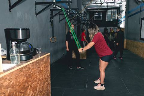 Aula técnica de Butterfly Pull Up de Crossfit no CF Tutóia.'