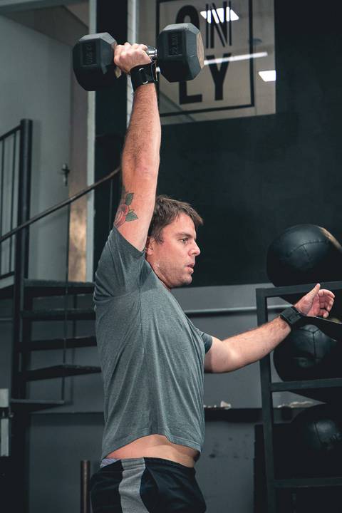 Aula técnica de Butterfly Pull Up de Crossfit no CF Tutóia.'