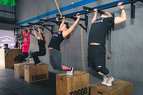 Aula técnica de Butterfly Pull Up de Crossfit no CF Tutóia.'