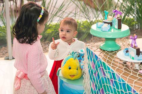 Fotos da festa de aniversário da Clarice com o tema da Pequena Sereia, em São Paulo.'