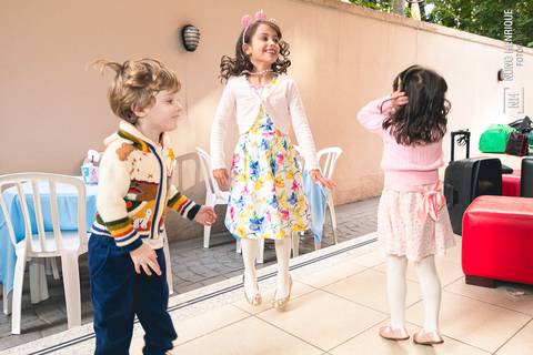 Fotos da festa de aniversário da Clarice com o tema da Pequena Sereia, em São Paulo.'