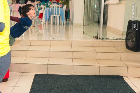 Fotos da festa de aniversário da Clarice com o tema da Pequena Sereia, em São Paulo.'