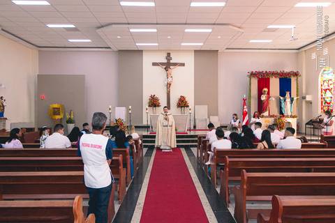 Foto de batizado na Paróquia Sagrado Coração de Jesus em São Paulo.'