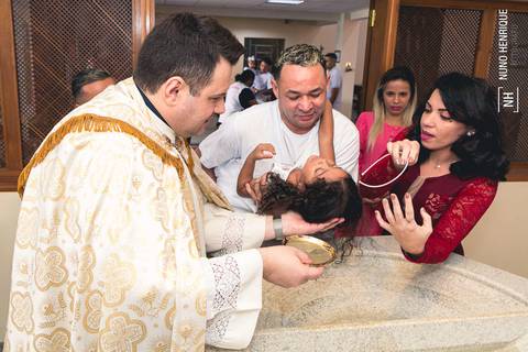 Foto de batizado na Paróquia Sagrado Coração de Jesus em São Paulo.'