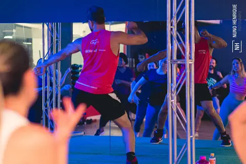 Fotos da aula de Fit Dance na Academia Inova São Caetano.'