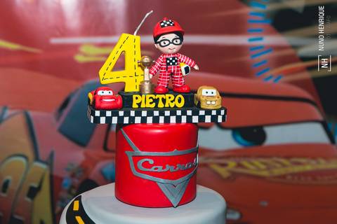 Fotos da festa de aniversário de 4 anos do Pietro Bizon no Buffet Planeta Kids, unidade Morumbi.'