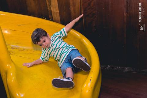 Fotos da festa de aniversário de 4 anos do Pietro Bizon no Buffet Planeta Kids, unidade Morumbi.'