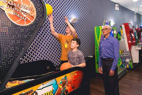 Fotos da festa de aniversário de 4 anos do Pietro Bizon no Buffet Planeta Kids, unidade Morumbi.'