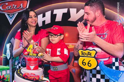 Fotos da festa de aniversário de 4 anos do Pietro Bizon no Buffet Planeta Kids, unidade Morumbi.'