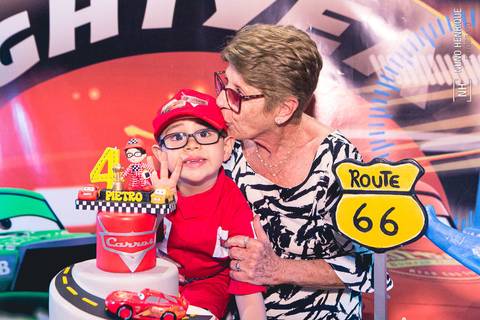 Fotos da festa de aniversário de 4 anos do Pietro Bizon no Buffet Planeta Kids, unidade Morumbi.'