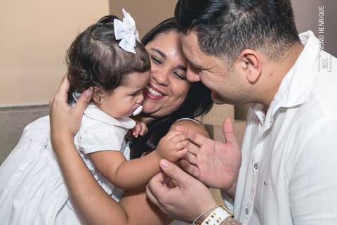 Fotografia do batizado da Maria Fernanda Silva Leite de Ponte na Paróquia Sagrado Coração de Jesus, zona sul de São Paulo.'