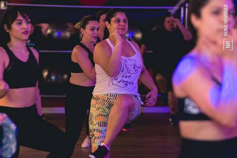 Foto evento de dança Dance Mix da Academia Inova São Caetano, com Zumba e FitDance.'