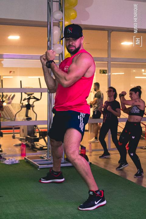 Foto evento de dança Dance Mix da Academia Inova São Caetano, com Zumba e FitDance.'