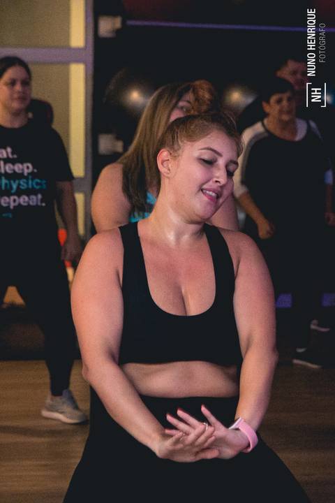Foto evento de dança Dance Mix da Academia Inova São Caetano, com Zumba e FitDance.'