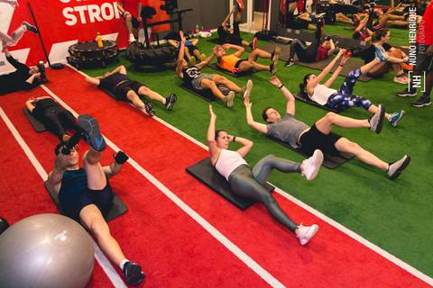 Fotos da aula de HIIT na Academia Inova Jardim em Santo André.'